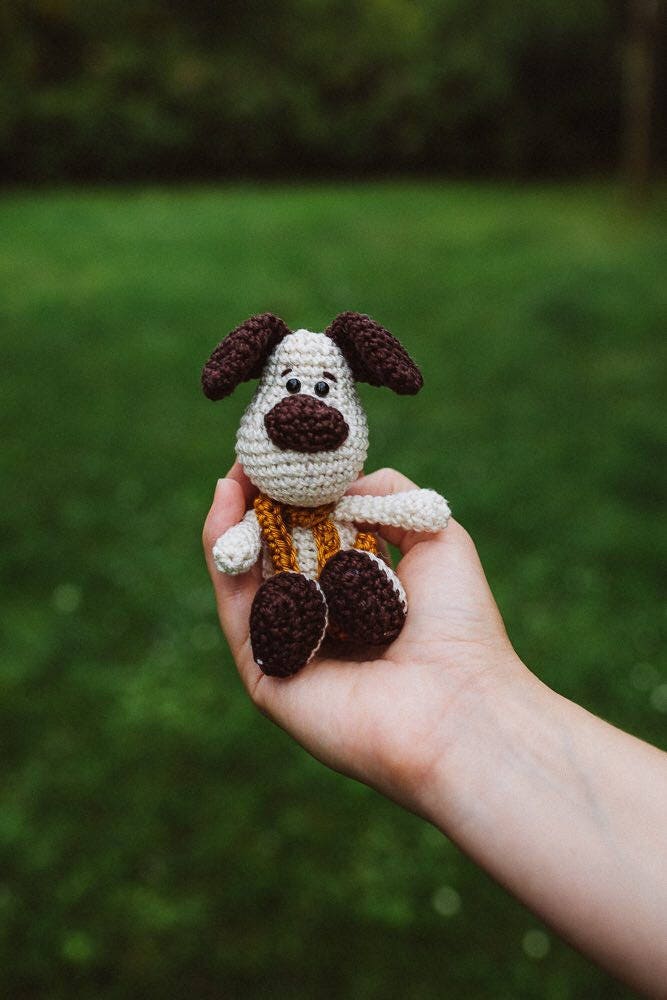 PDF ENGLISH Crochet Pattern Elvis Dog by leami